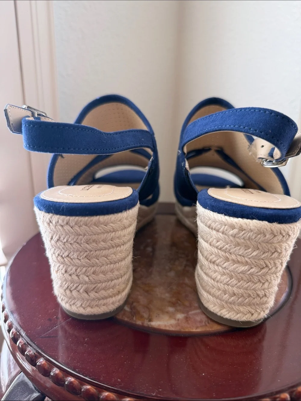 NWOT Claiborne Wedge Rope Heel Sandals 8 Perforated Upper Memory Foam Insole